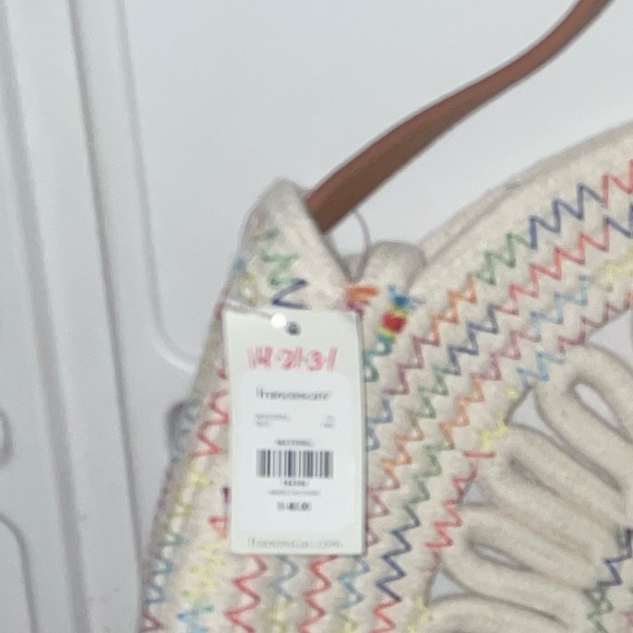 Francesca’s Woven Circle Tote - Picture 3 of 3